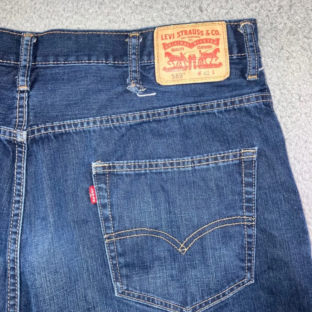 Levi 569 Loose Straight Denim Shorts Mens 40 Blue Jorts Skater Y2K Baggy Casual
